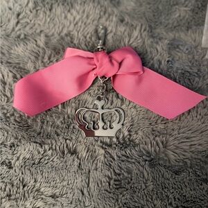 Juicy Couture Girlie royalty Pink Grosgrain Bow Key Charm with Silver Crown